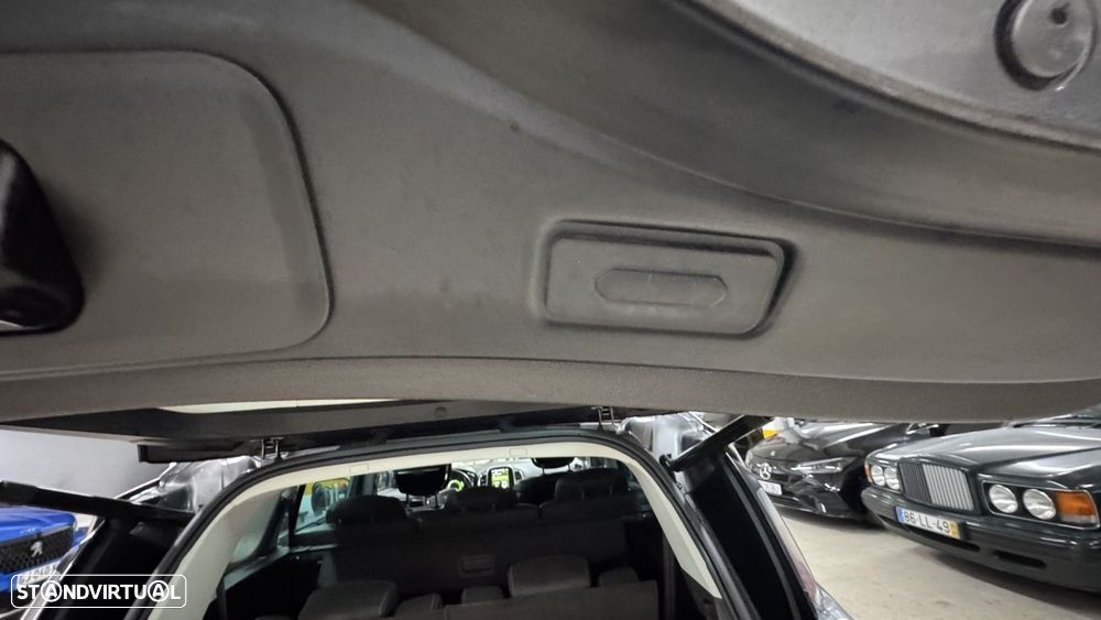 Renault Espace 1.6 dCi Initiale Paris EDC - 21