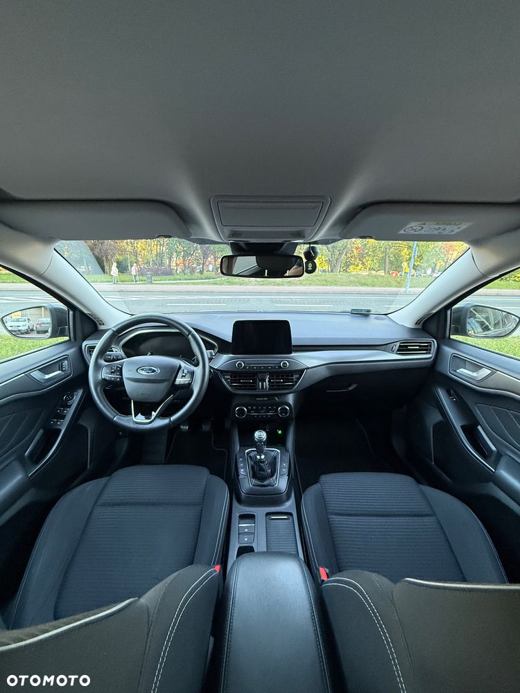 Ford Focus 1.0 EcoBoost Titanium - 6