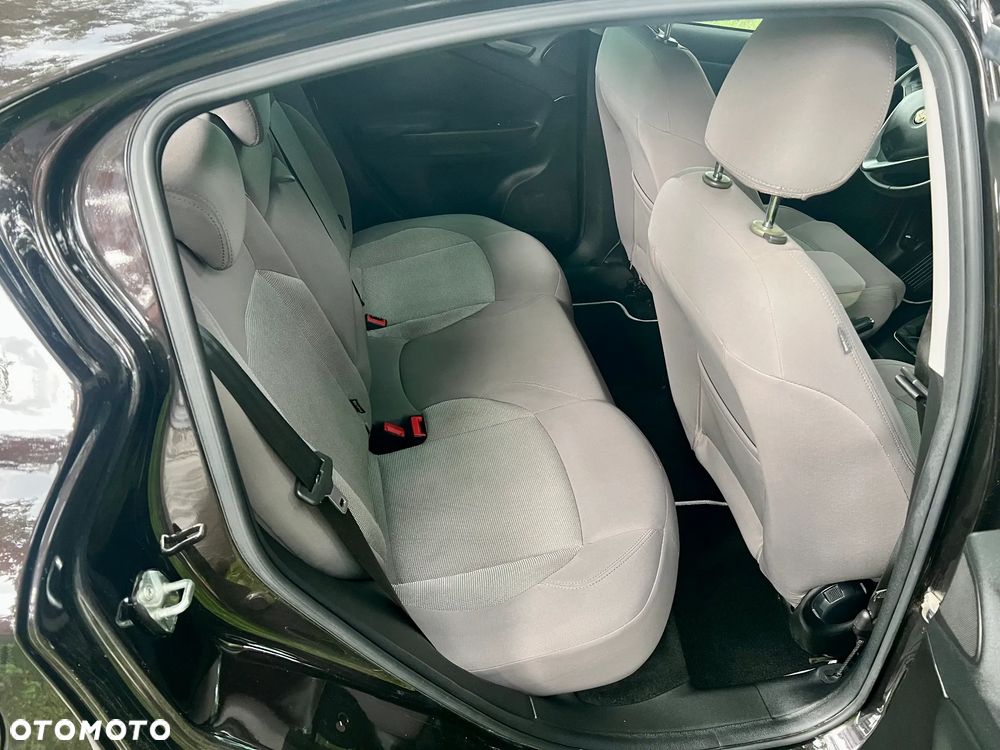 Alfa Romeo Giulietta 2.0 JTDM Distinctive - 17
