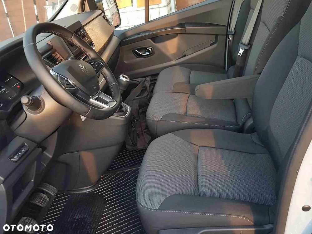 Renault Trafic 9-osobowy Grand EQUILIBRE - 5