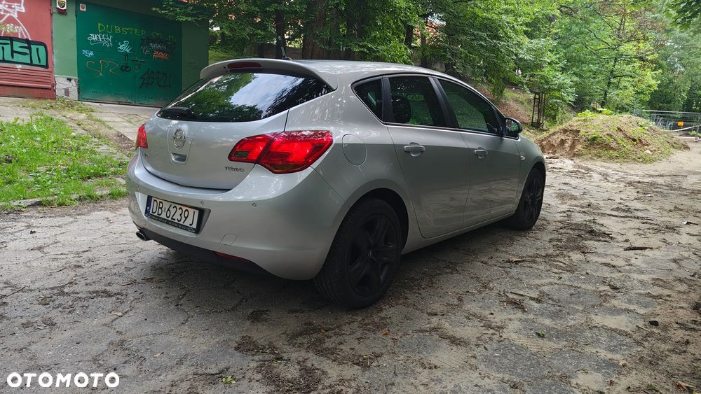 Opel Astra 1.4 T Cosmo - 6