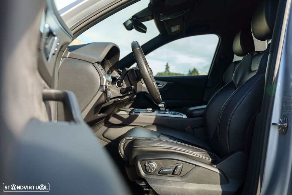 Audi Q7 3.0 TDI e-tron quattro S-line Tiptronic - 11