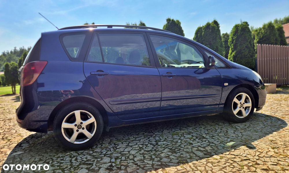 Toyota Corolla Verso 2.0 D-4D Terra - 2