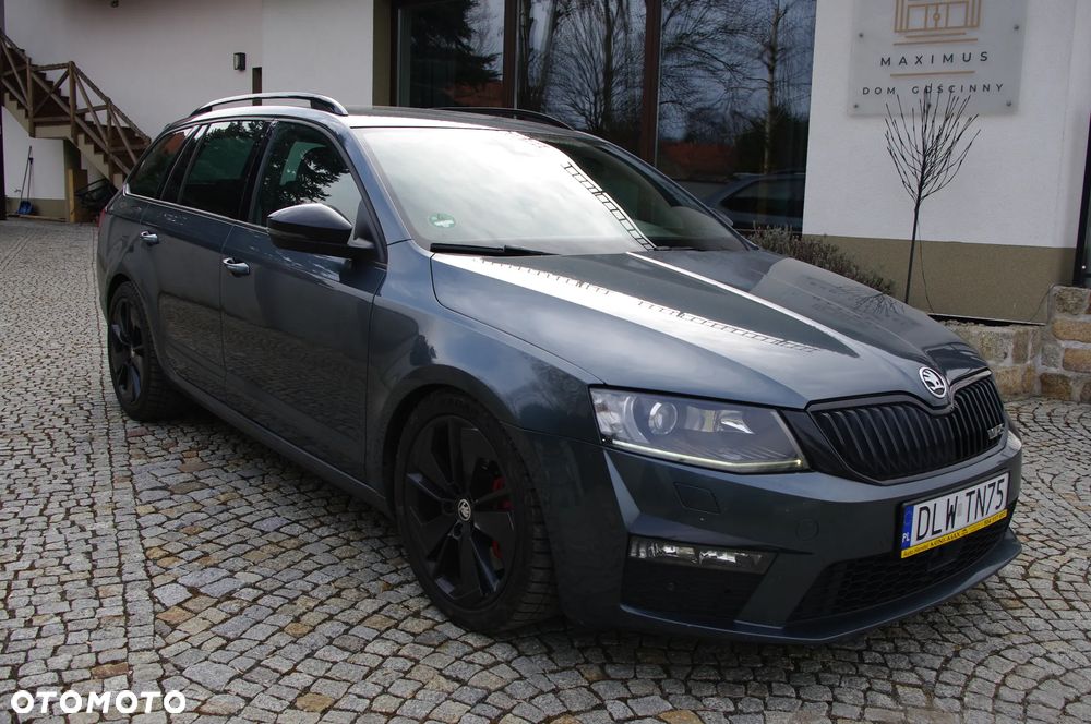 Skoda Octavia 2.0 TDI RS DSG - 1
