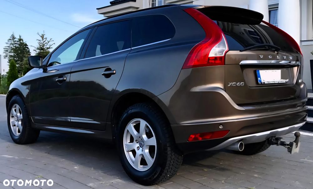 Volvo XC 60 D3 Momentum - 3