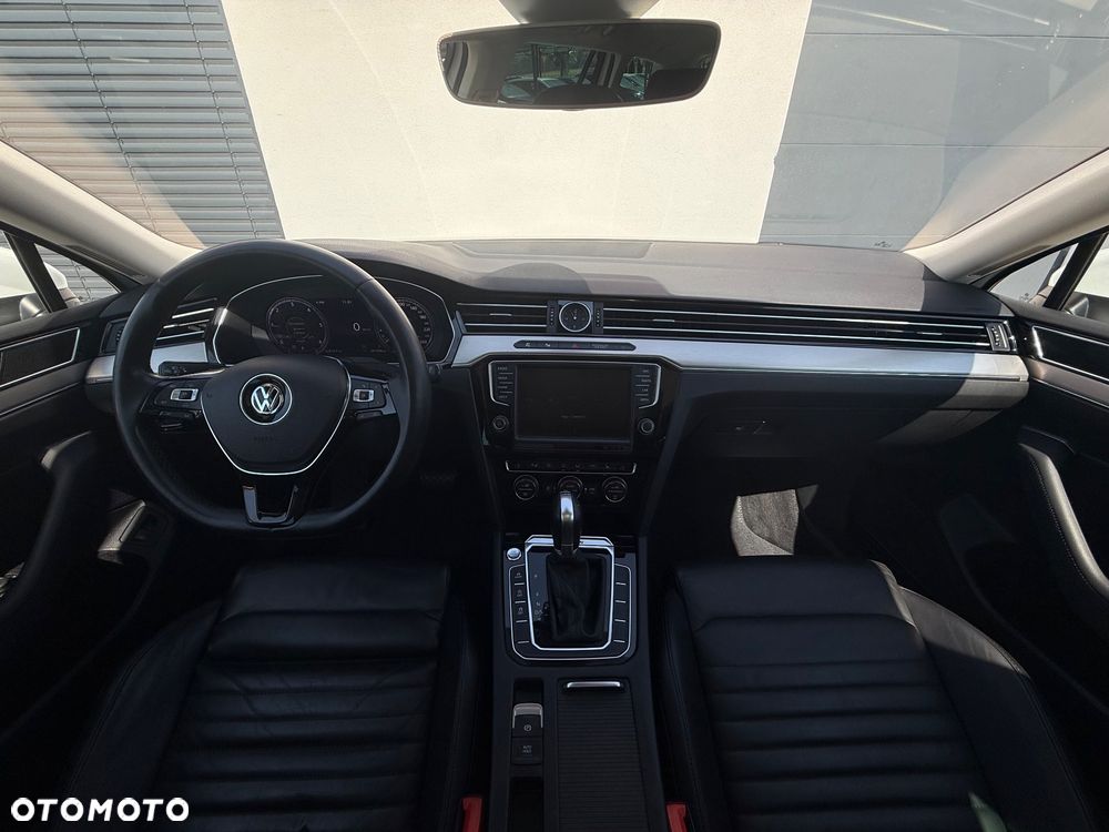 Volkswagen Passat 2.0 TDI SCR (BlueMotion Tech) 4Motion D Highline - 8