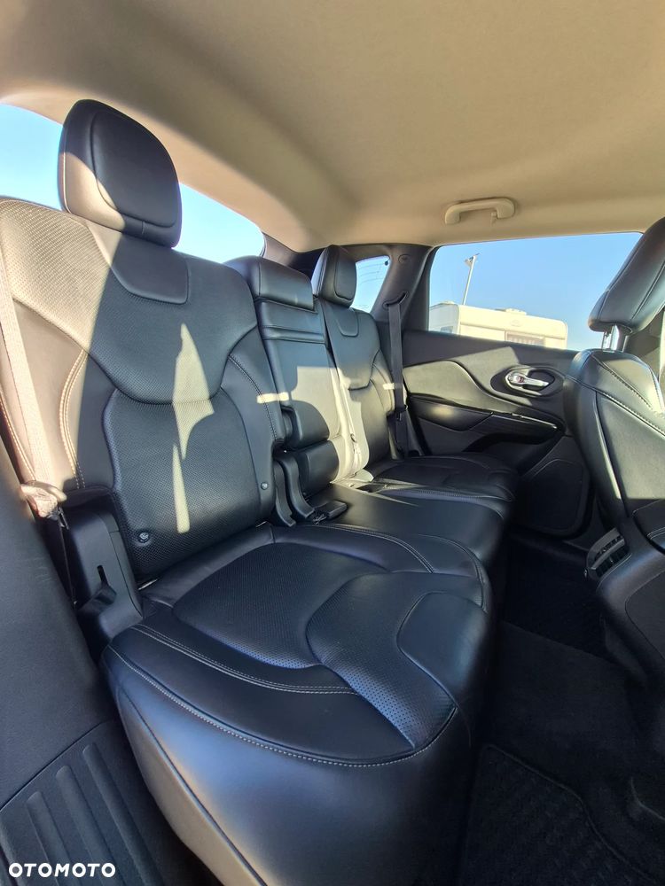 Jeep Cherokee 2.0 MJD Active Drive I Limited - 23