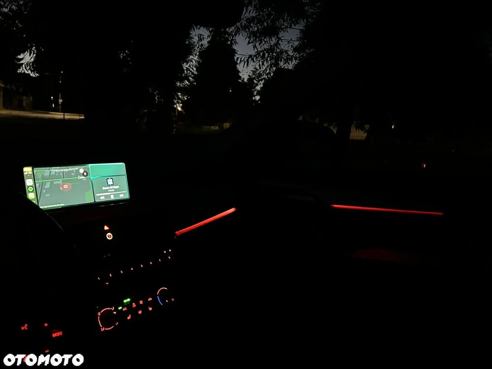 BMW X1 sDrive18i Sport Line - 23