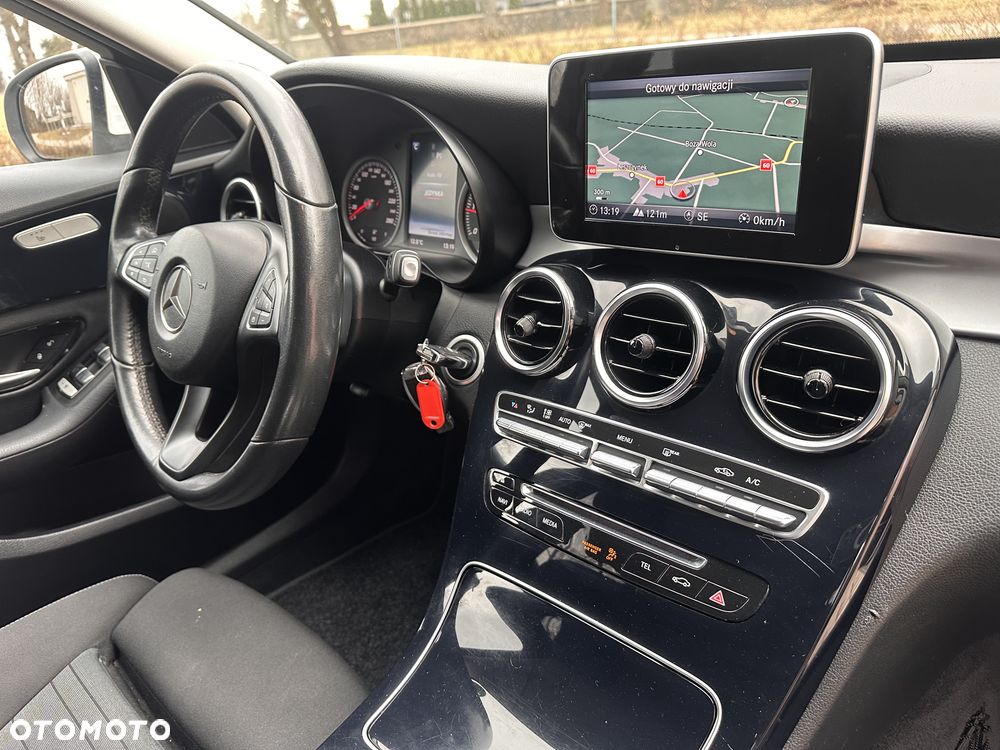 Mercedes-Benz Klasa C 180 (BlueTEC) d 7G-TRONIC Avantgarde - 33