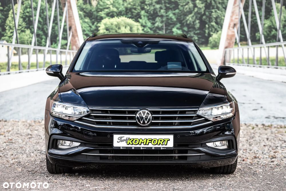 Volkswagen Passat - 4