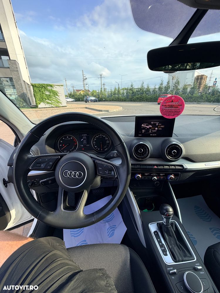 Audi Q2 35 TFSI S tronic design - 11