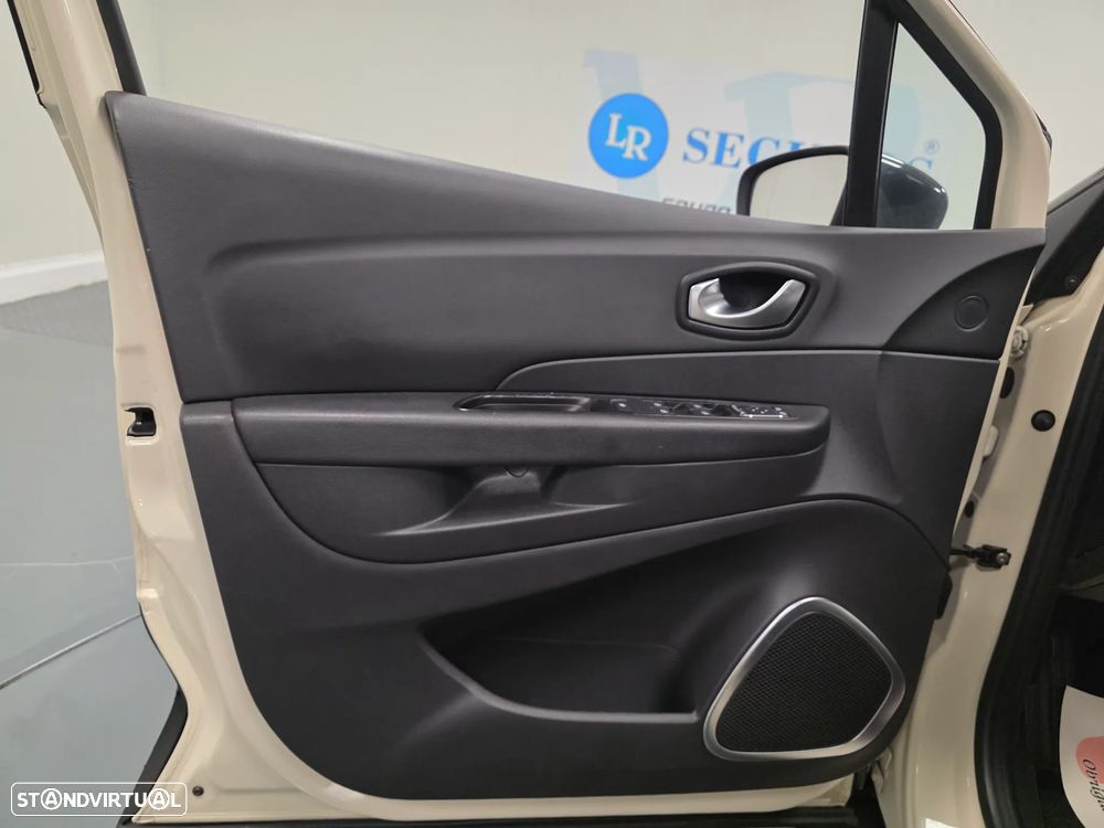 Renault Captur 1.5 dCi Exclusive EDC - 49