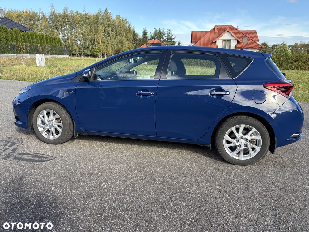 Toyota Auris - 2