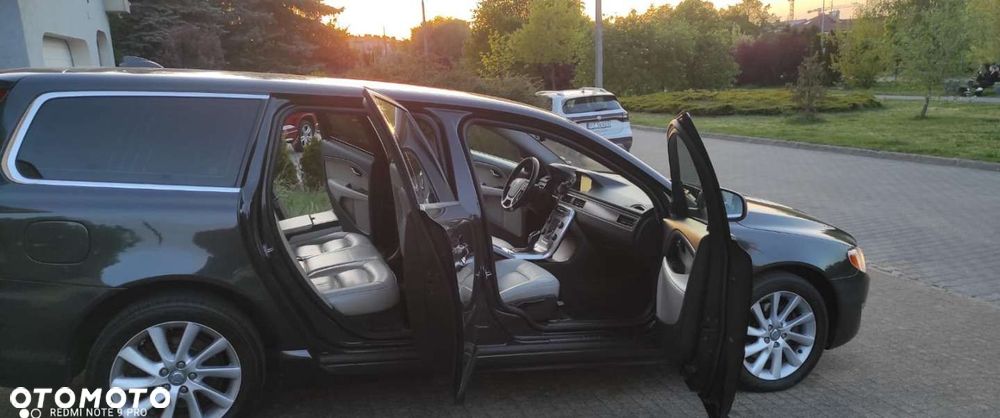 Volvo V70 D3 Geartronic Summum - 31