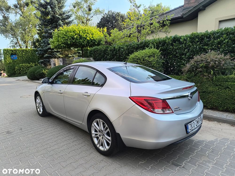 Opel Insignia - 8