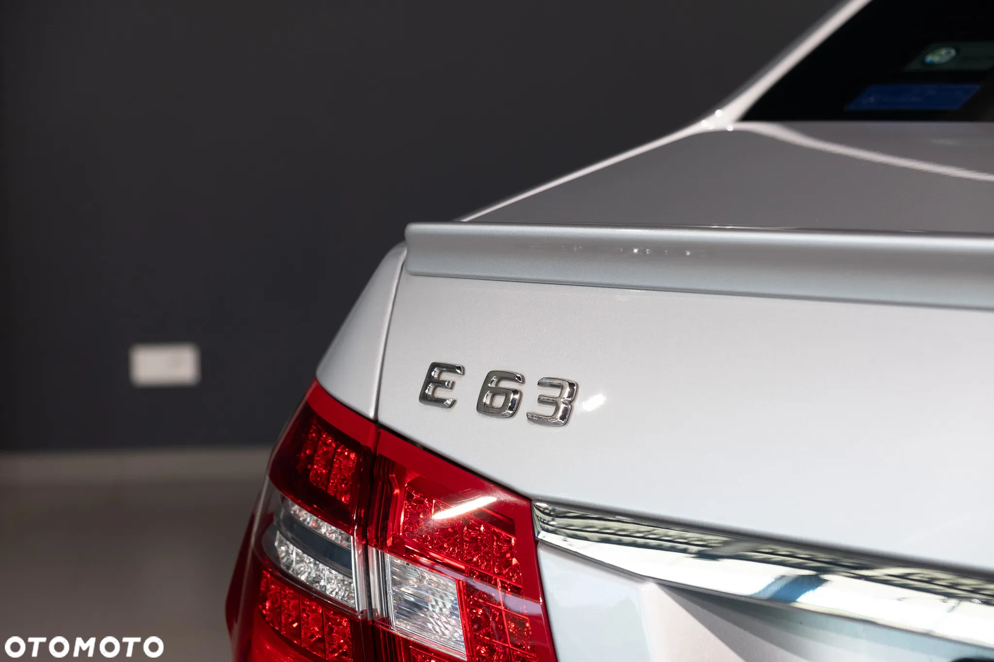 Mercedes-Benz Klasa E 63 AMG - 19