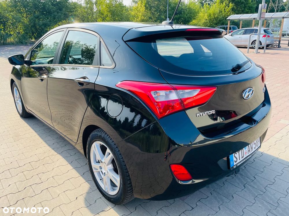 Hyundai i30 blue 1.6 GDI YES Gold - 5