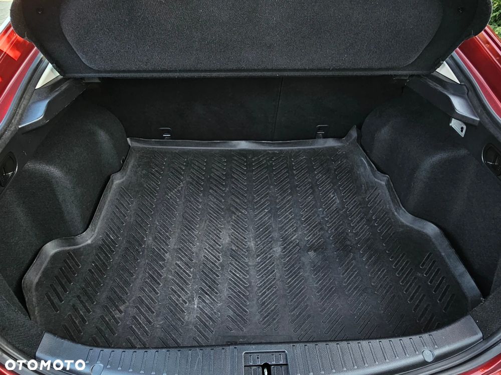 Mazda 6 Sport 1.8 Comfort - 26