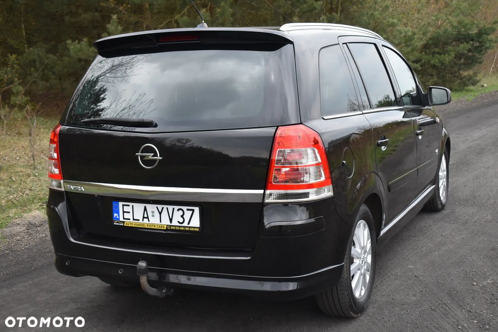 Opel Zafira 1.8 Sport - 13