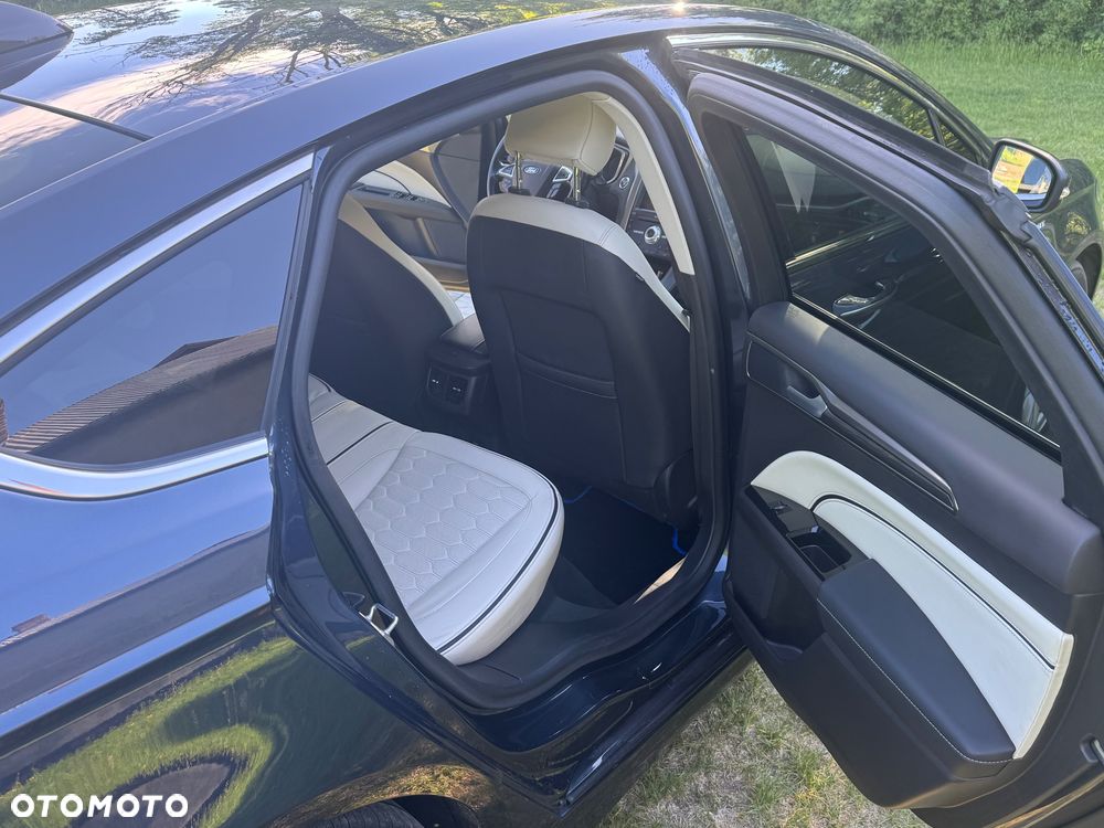 Ford Mondeo 2.0 EcoBlue Vignale Plus - 12