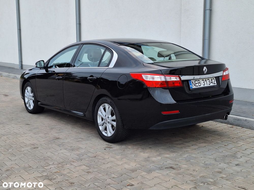 Renault Latitude 2.0 Privilege Etanol - 5