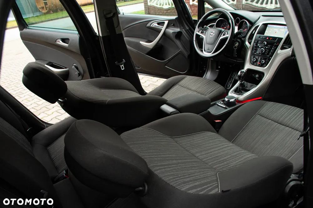 Opel Astra 1.4 Turbo Innovation - 21