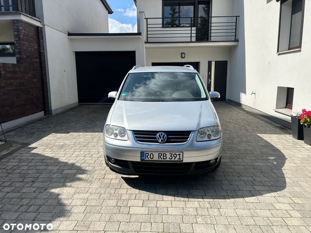 Volkswagen Touran 2.0 TDI Highline - 13