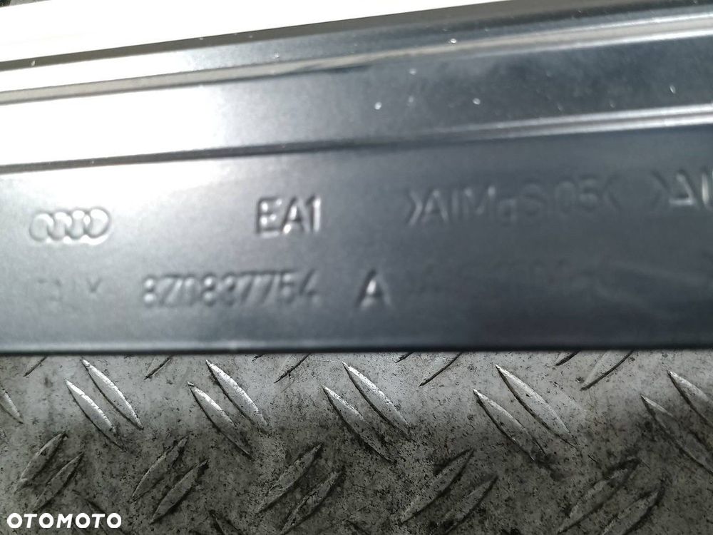 PODNOŚNIK SZYBY PRAWY PRZÓD ZE STELAŻEM AUDI A2 8Z0837754A       8Z1959802 - 2
