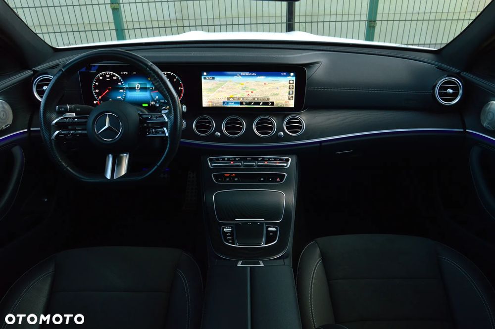 Mercedes-Benz Klasa E 220 d 4-Matic AMG - 3
