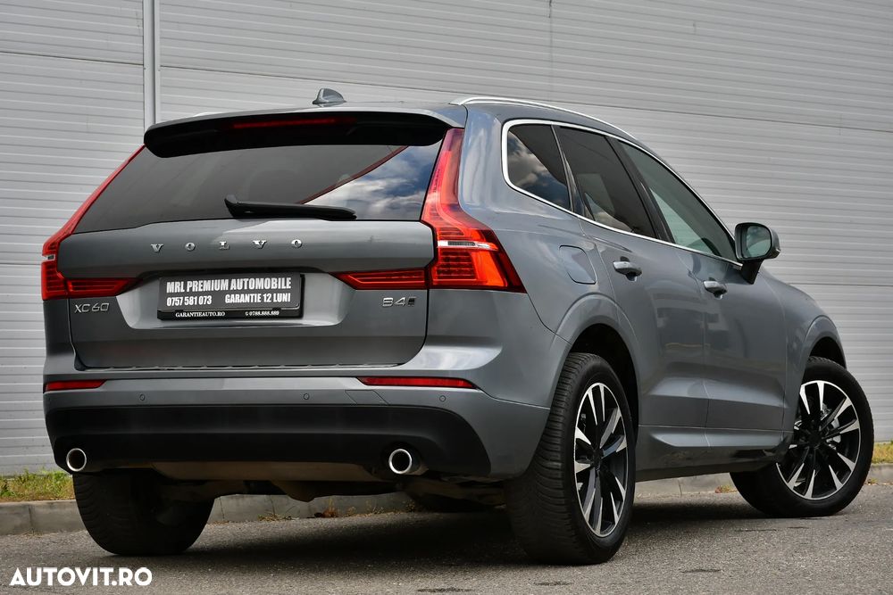 Volvo XC 60 B4 D AWD Geartronic Momentum Pro - 4