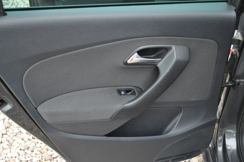 Volkswagen Polo 1.4 Team - 24