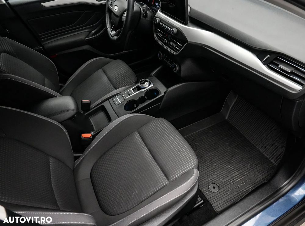 Ford Focus 1.0 EcoBoost Titanium Business - 12