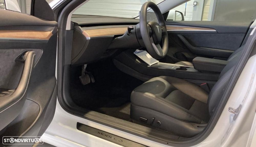 Tesla Model 3 Long Range Tração Traseira - 5