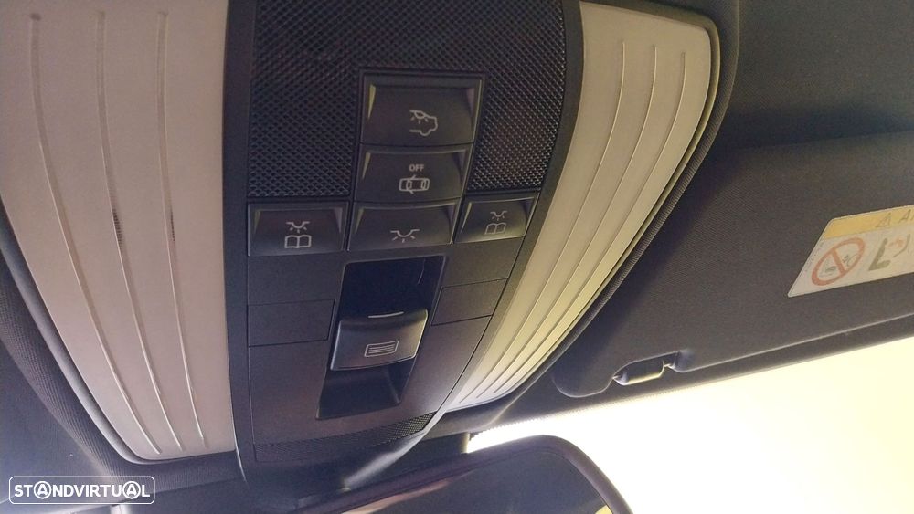 Mercedes-Benz E 250 BlueTEC Avantgarde Auto. - 16