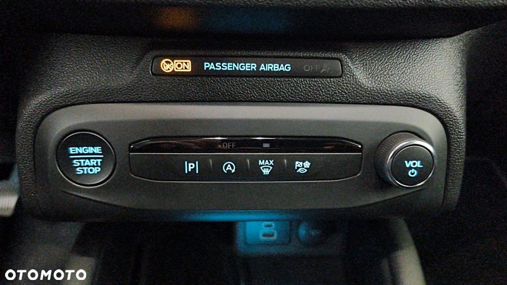 Ford Focus 1.0 EcoBoost mHEV Titanium X - 31