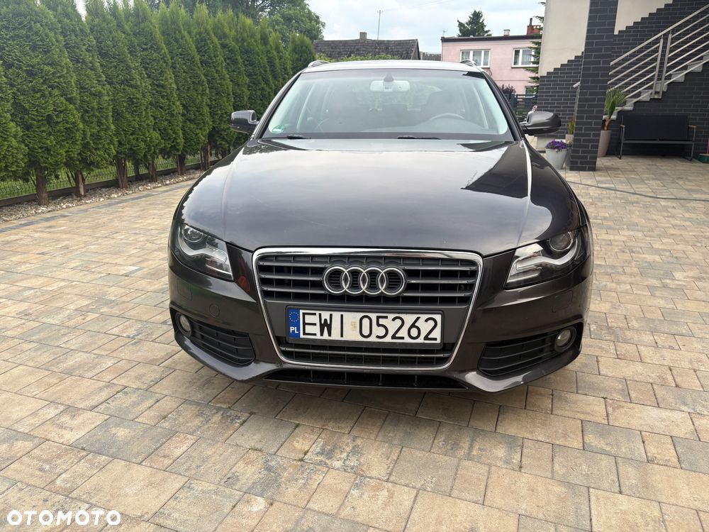 Audi A4 Avant 2.0 TDI DPF - 2