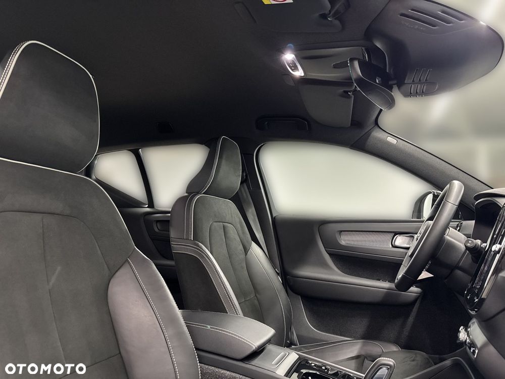 Volvo XC 40 B4 B R-Design - 25