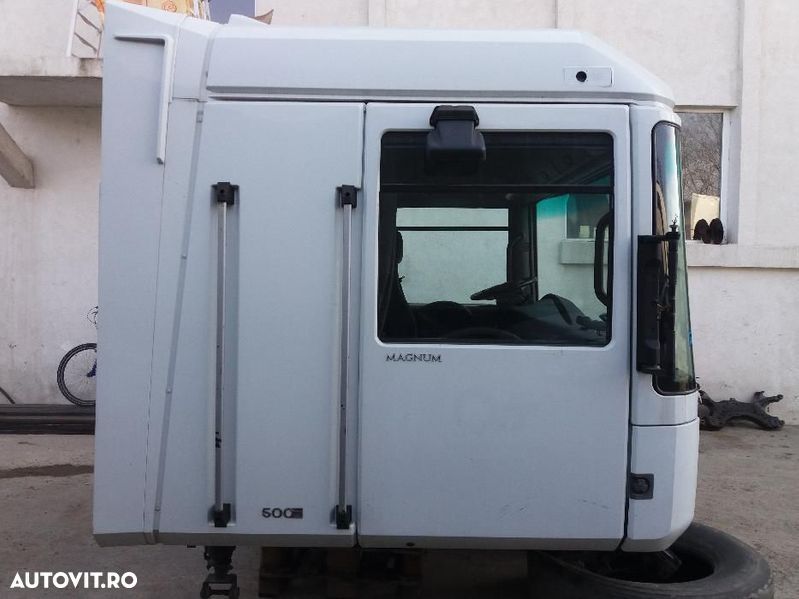 Cabina pentru Renault Magnum 2008 - 3