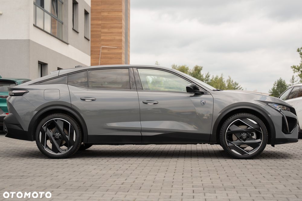 Peugeot 408 1.6 Plug-In Hybrid 225 GT EAT8 - 17