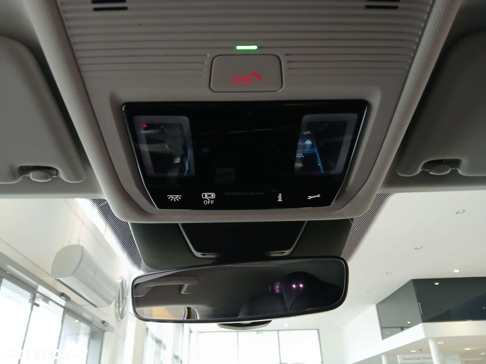 Volkswagen T-Roc - 26