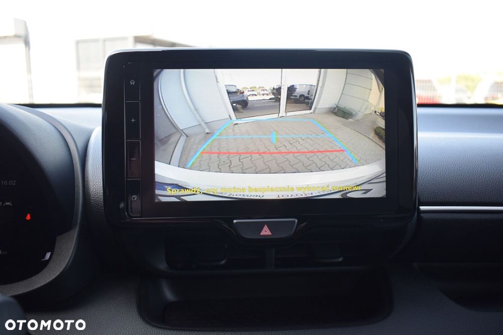 Toyota Yaris Hybrid 1.5 Style - 17