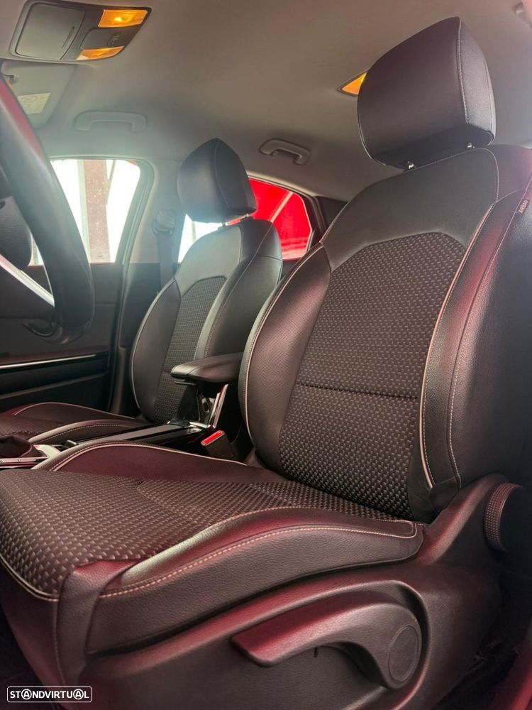 Kia XCeed 1.6 GDi PHEV Tech - 11