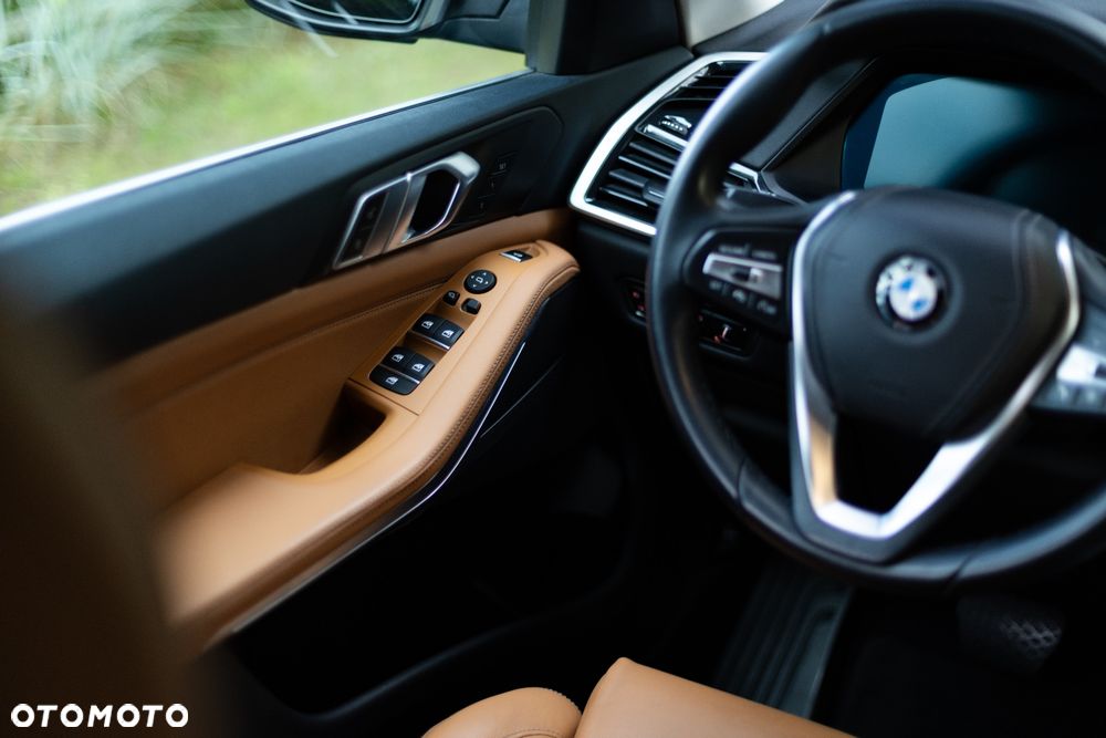 BMW X5 xDrive40i - 15