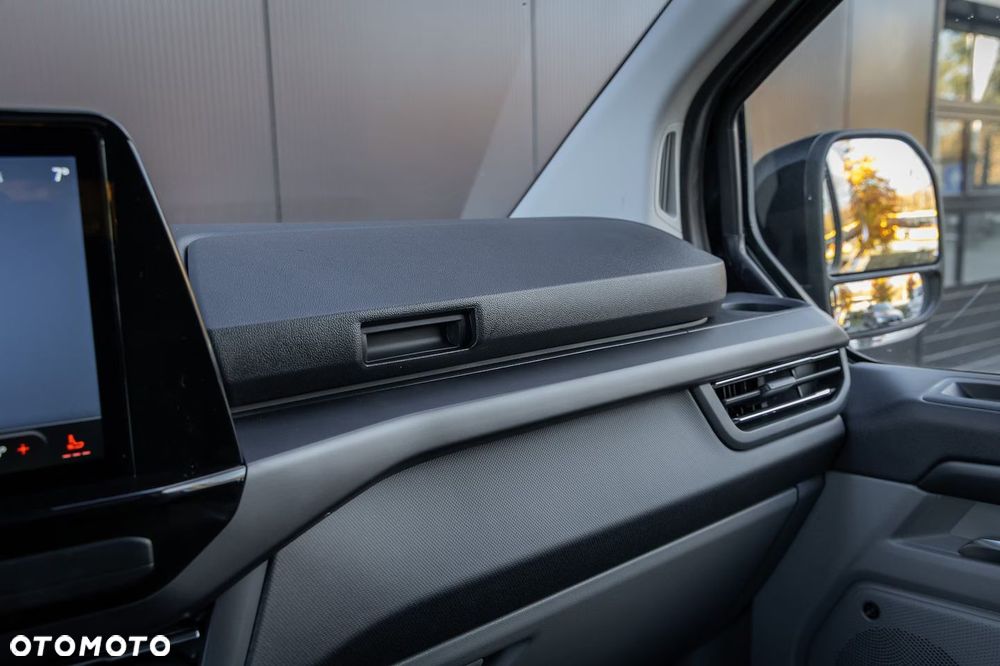 Ford Tourneo Custom 2.5 PHEV CVT 340 L2 Titanium X - 18