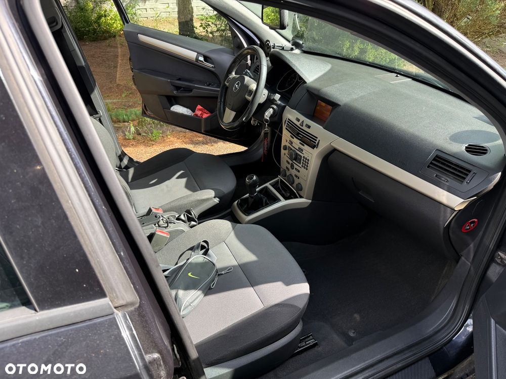 Opel Astra 1.7 CDTI - 4