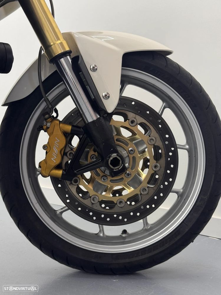 Triumph Tiger 1050 - 19