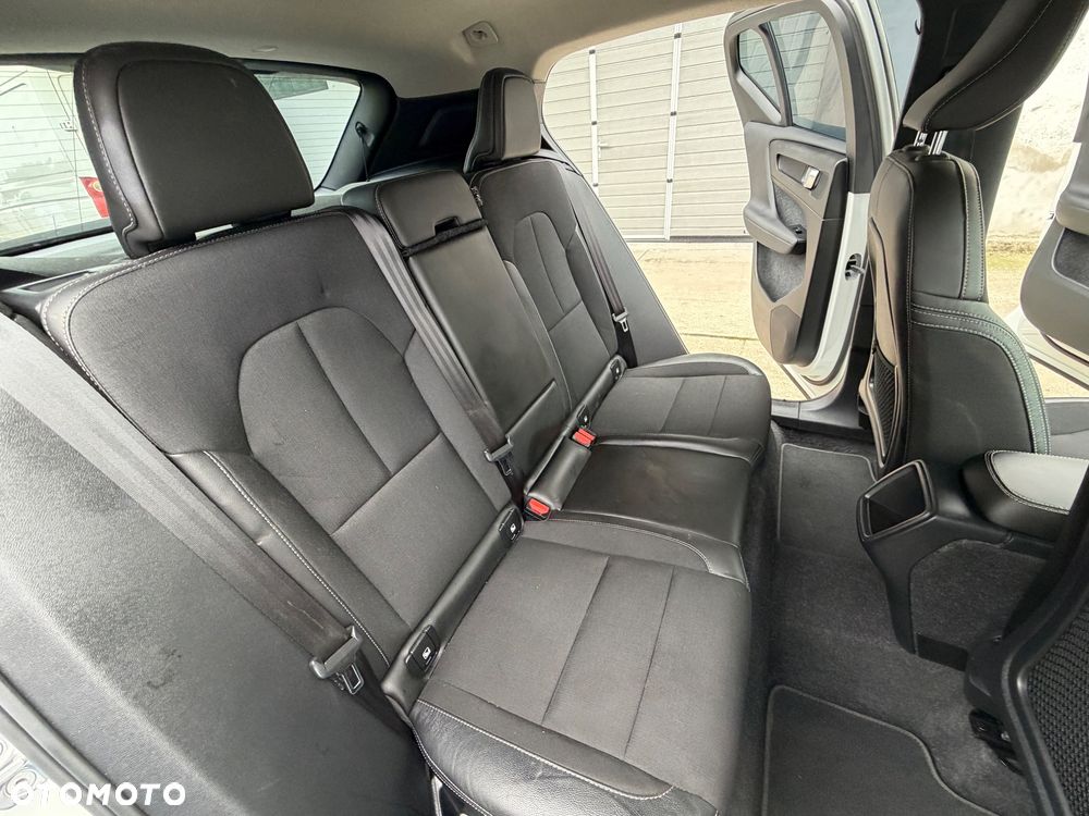 Volvo XC 40 - 9