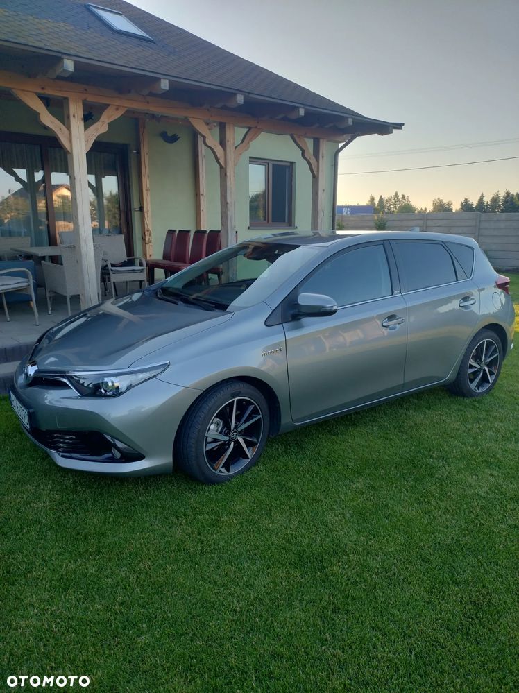 Toyota Auris - 1
