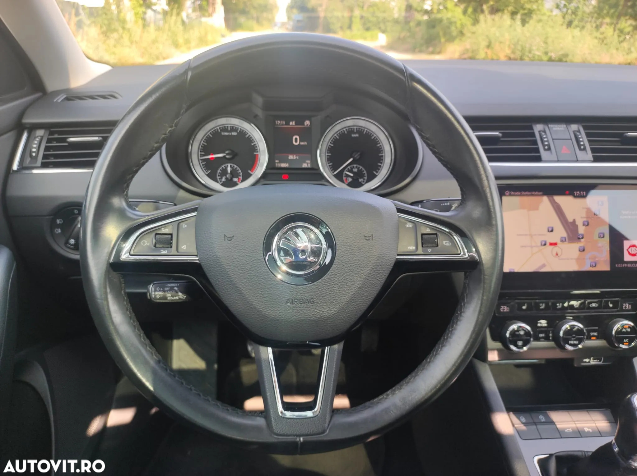 Skoda Octavia Combi Diesel 1.6 TDI Style - 10