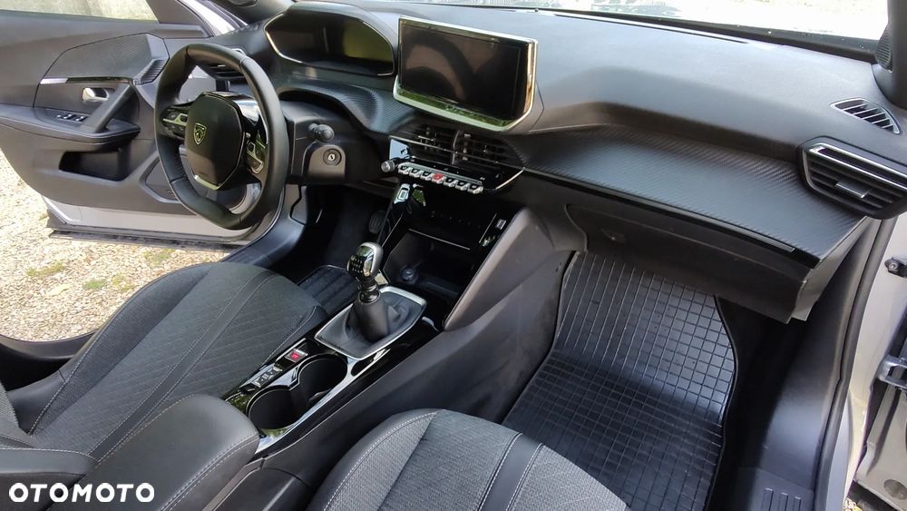 Peugeot 2008 PureTech 100 Allure S&S BVM6 - 12